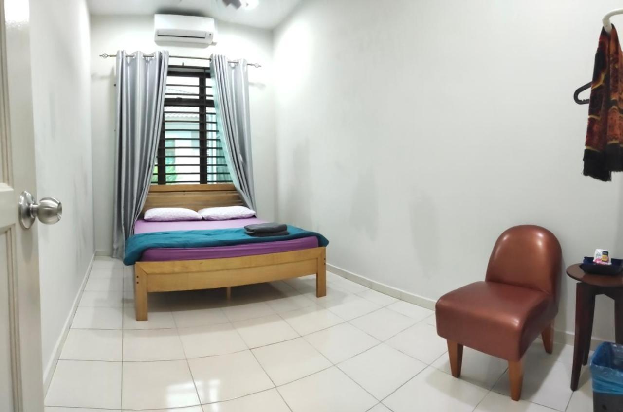 Homestay Melaka Urich מראה חיצוני תמונה